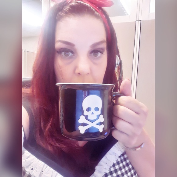 Meet your Posher, Sharon - Picture 2 of 5